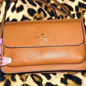 KATE SPADE LEILA PEDDLED LEATHER SMALL FLAP CROSSBODY BAG IN GINGERBREAD